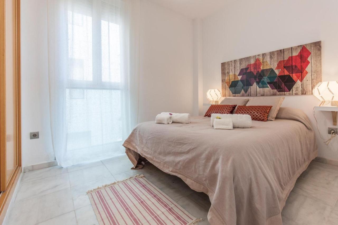 Serenity Retreat At Seville - 20M Walk Cathedral Bagian luar foto